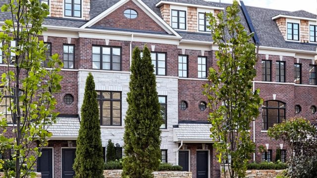 2018_09_21_04_07_24_adhocstudio.ca-3280453709346190-1170×785